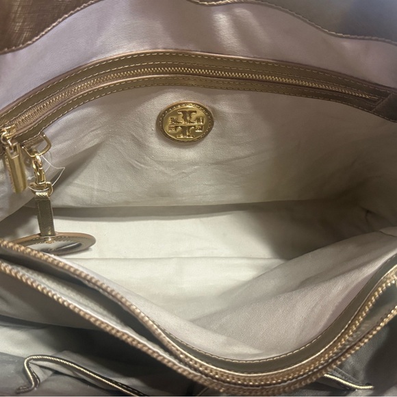 Tory Burch Robinson Patent Leather Large SatchelTote Bag In Gold - Picture 8 of 16